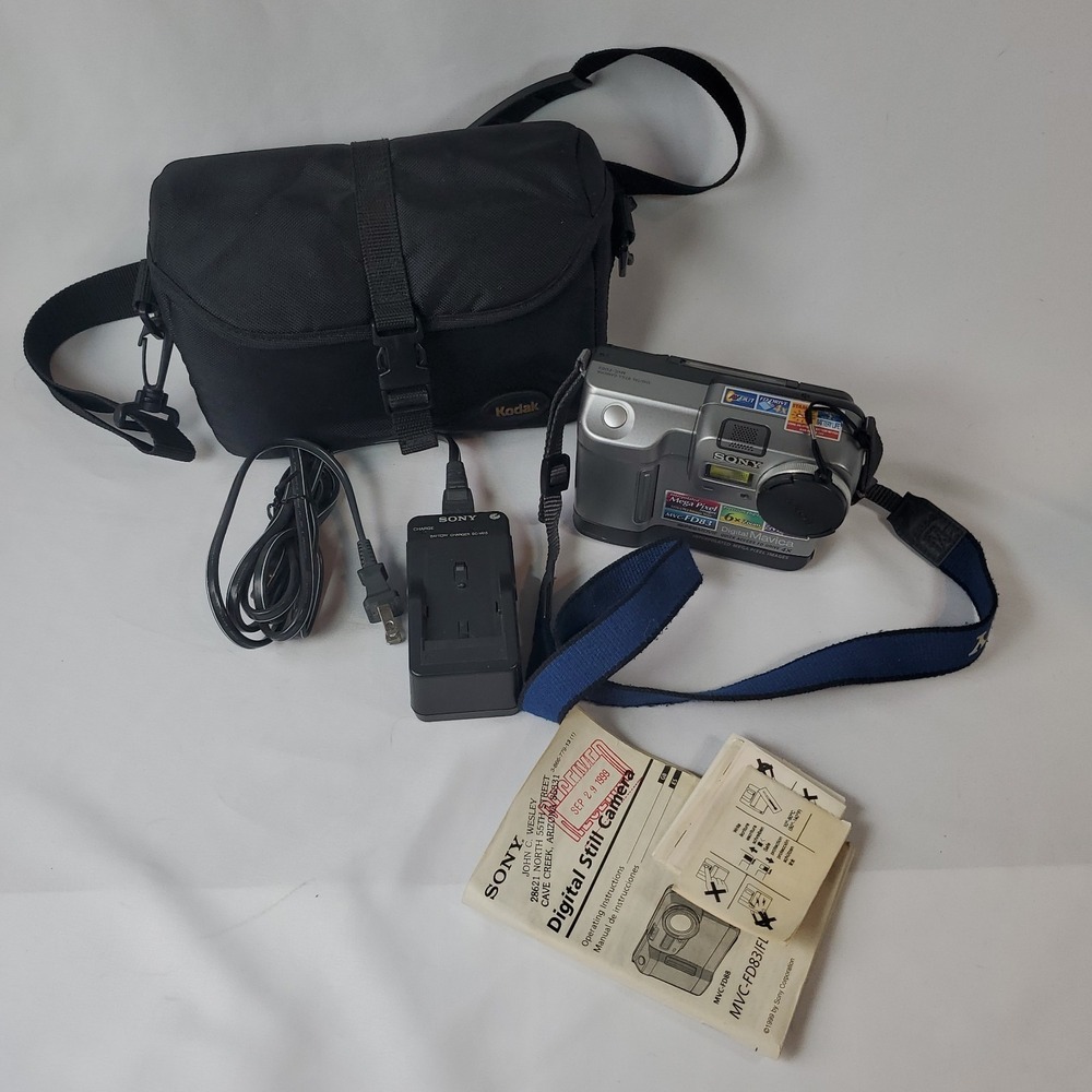 Vintage 1990s Sony Mavica MVC-FD83 1MP Digital Camera Floppy Disk -‎ FOR PARTS